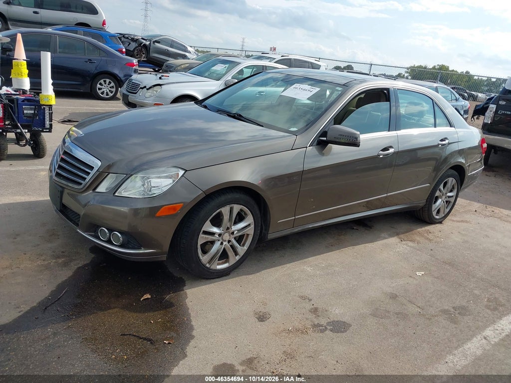 2011 Mercedes-Benz E 350 4MATIC photo 2