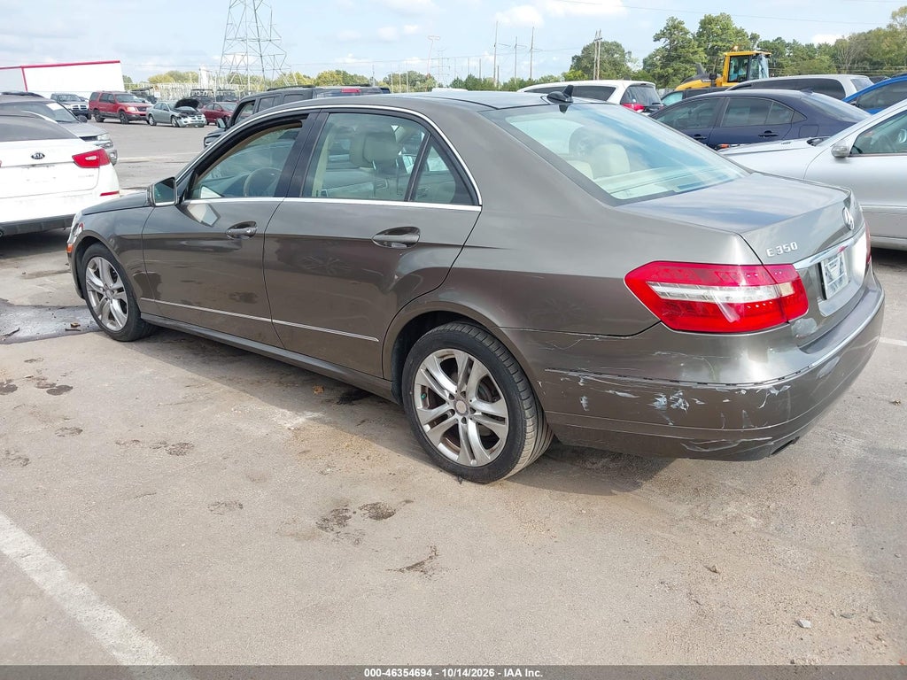 2011 Mercedes-Benz E 350 4MATIC photo 3