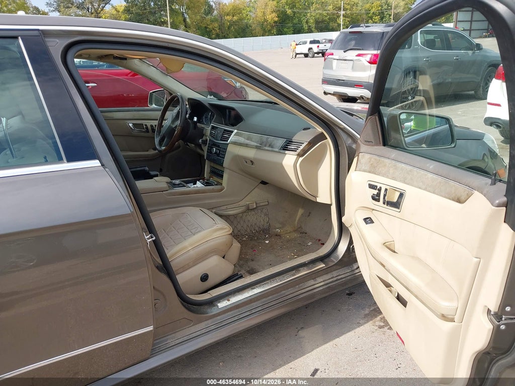 2011 Mercedes-Benz E 350 4MATIC photo 5