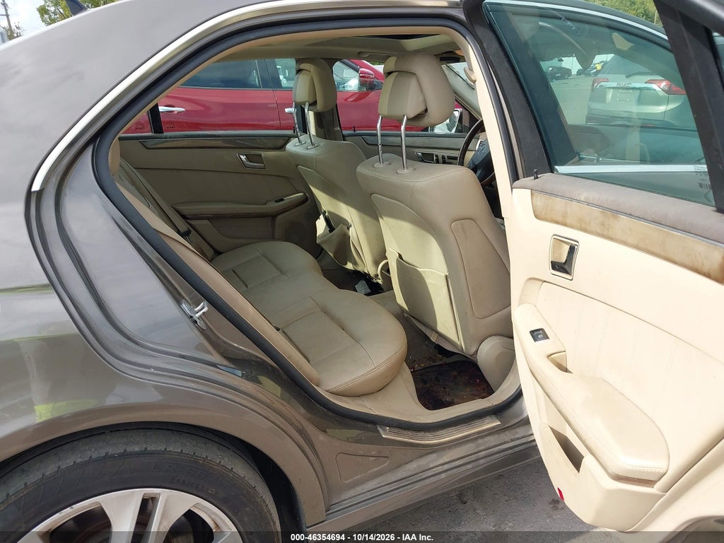 2011 Mercedes-Benz E 350 4MATIC photo 8