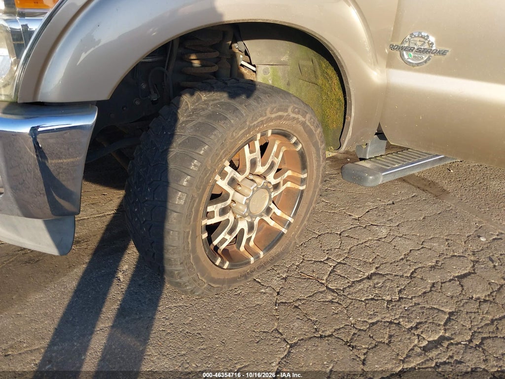 2011 Ford F-250 Lariat photo 6