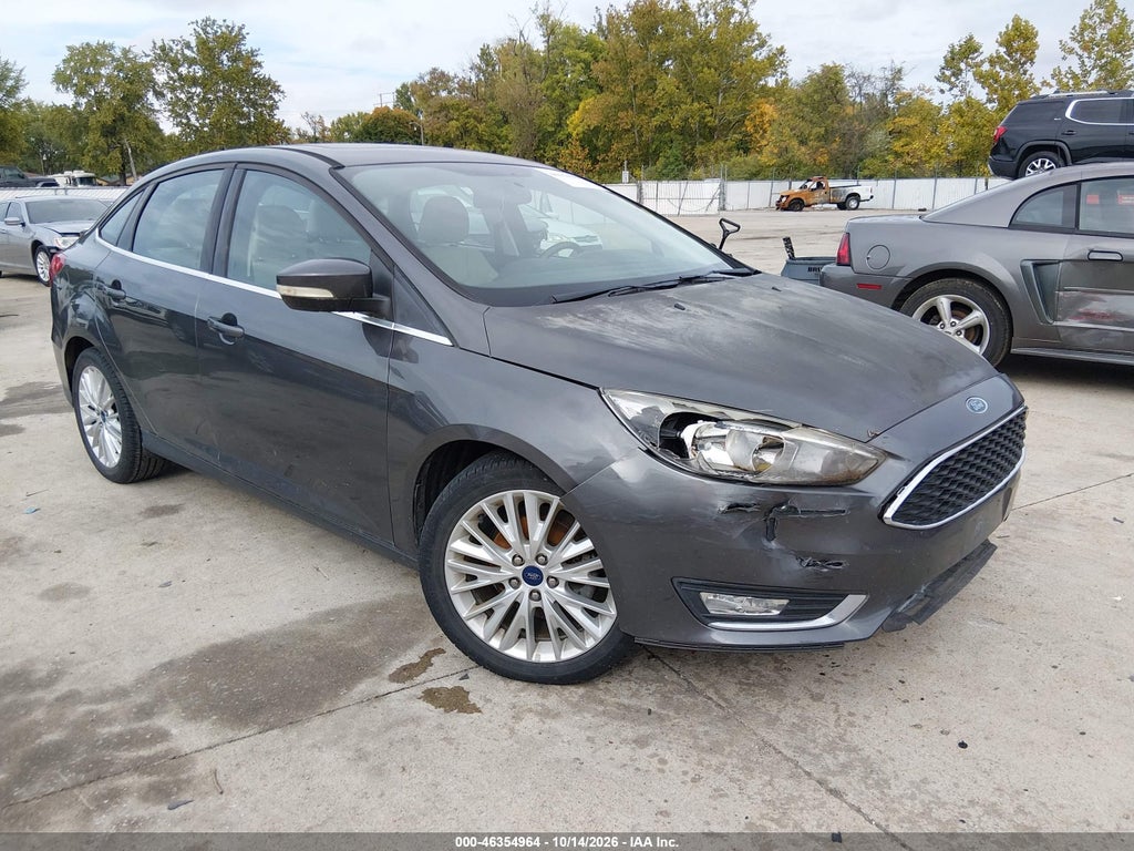 2015 Ford Focus Titanium photo 1