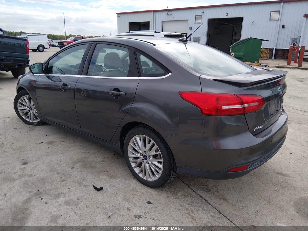 2015 Ford Focus Titanium photo 3