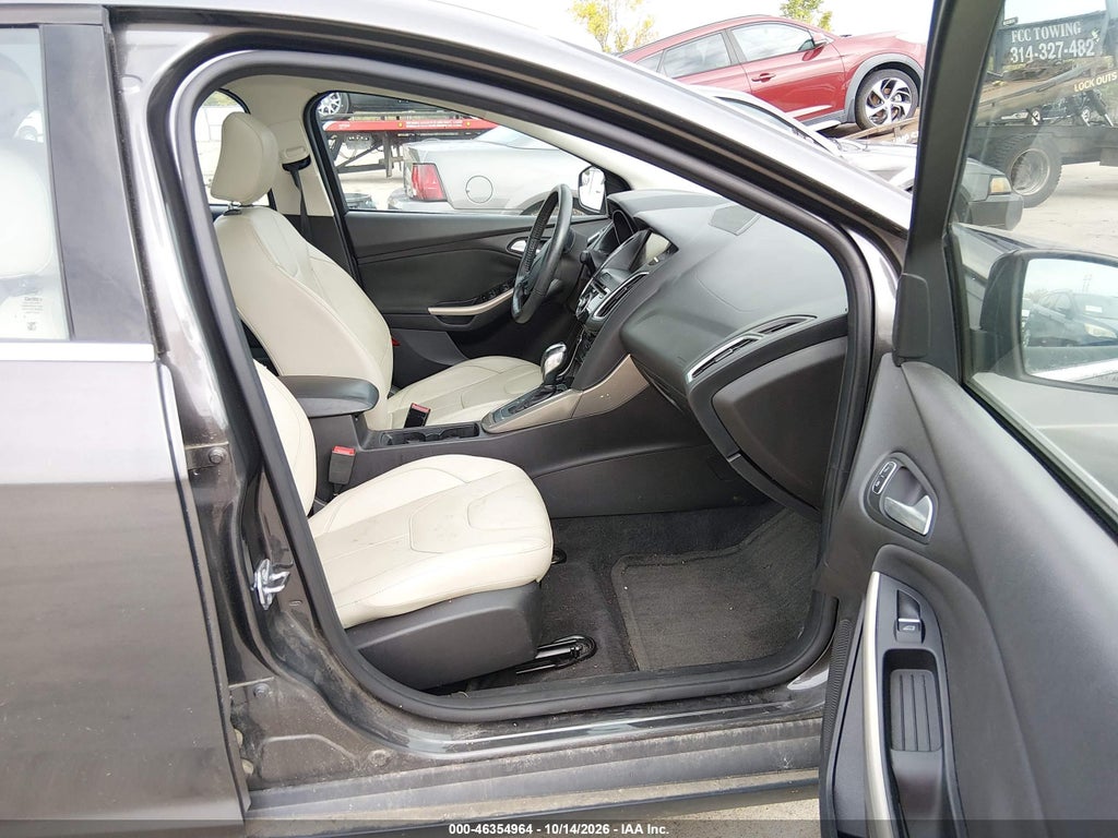 2015 Ford Focus Titanium photo 5