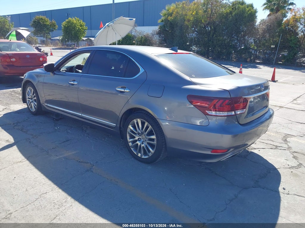 2014 Lexus LS 460 L photo 3