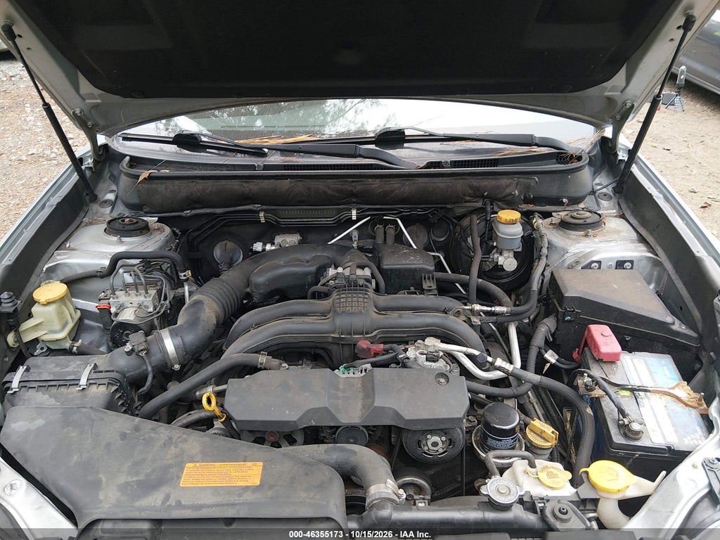 2014 Subaru Outback 2.5I Premium photo 10