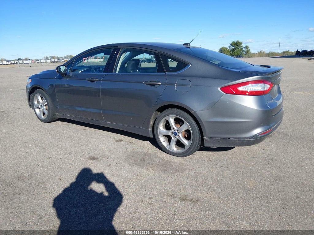 2014 Ford Fusion SE photo 3