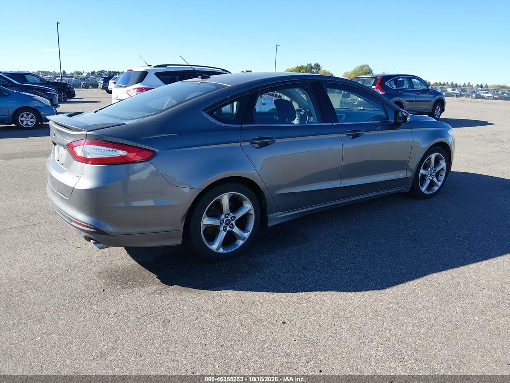 2014 Ford Fusion SE photo 4