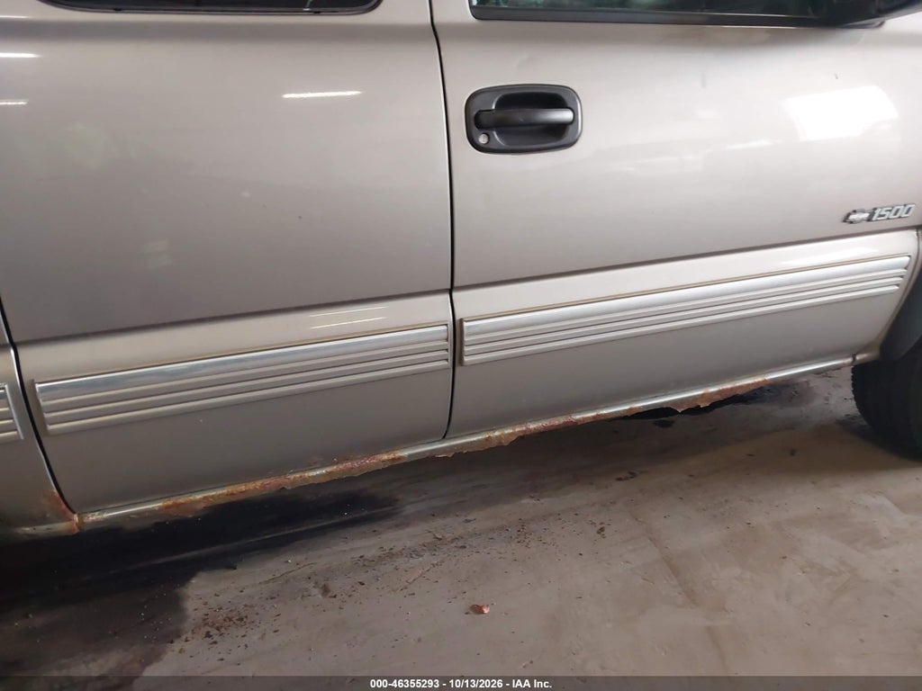 2002 Chevrolet Silverado 1500 LS photo 6