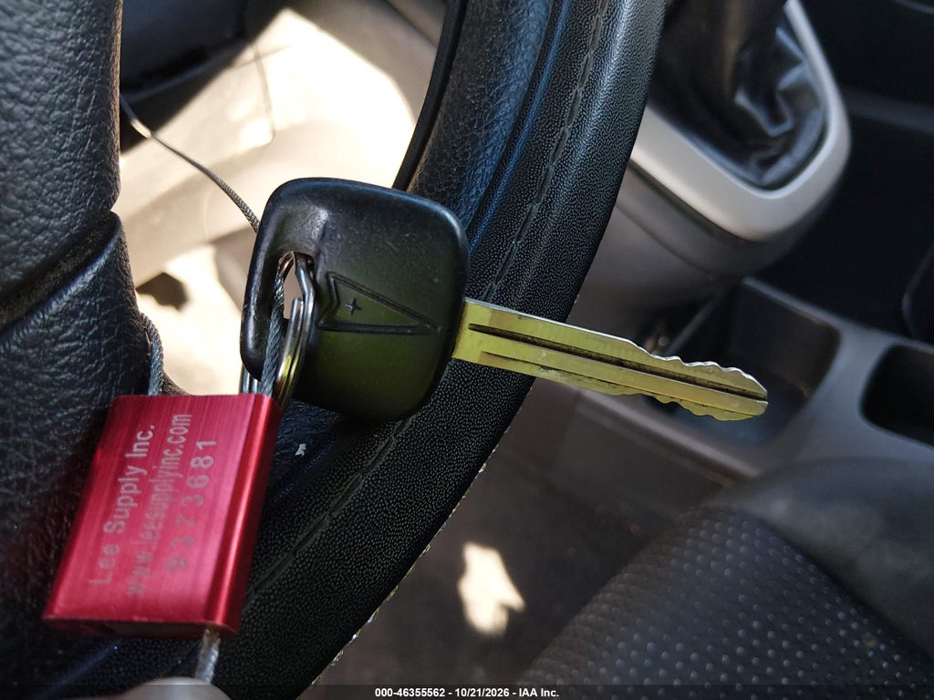 2009 Pontiac Vibe photo 11