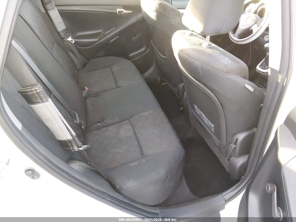 2009 Pontiac Vibe photo 8