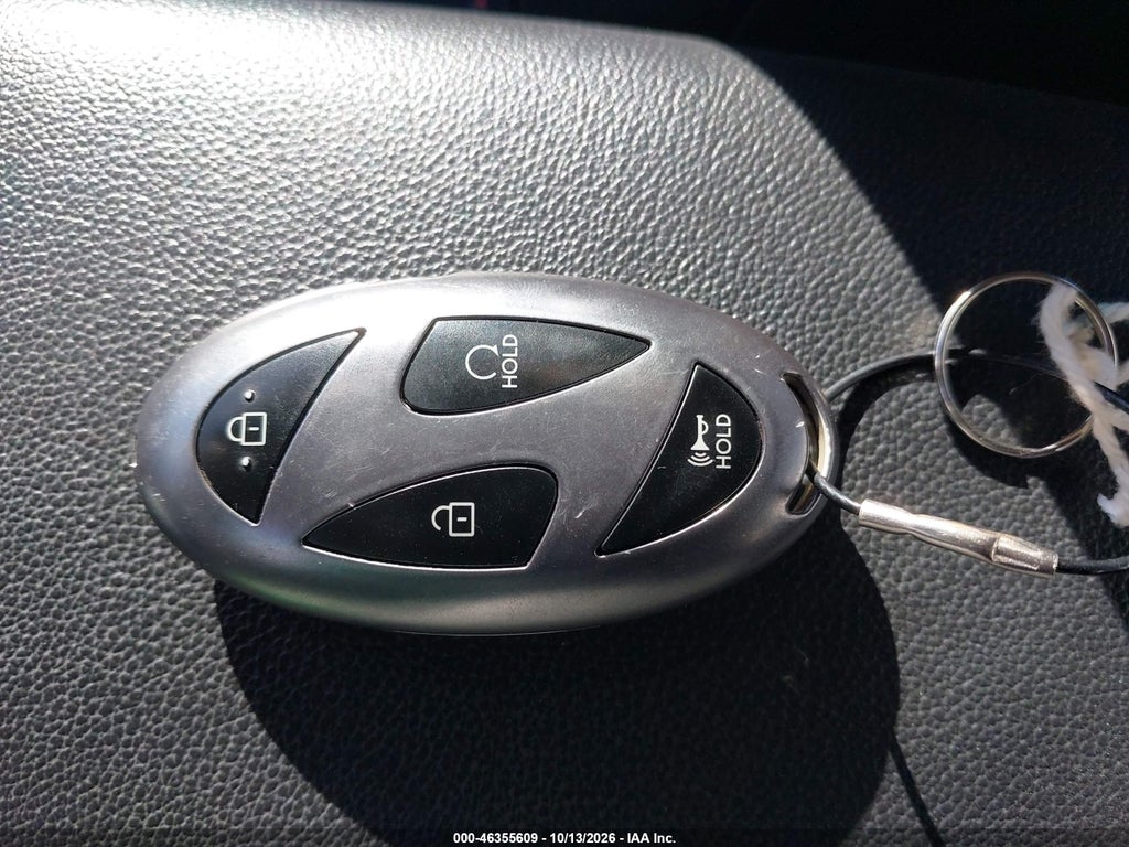2025 Hyundai Elantra Limited photo 11