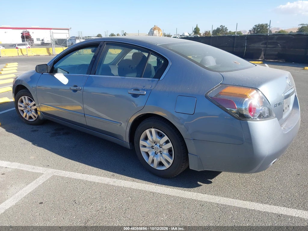 2012 Nissan Altima 2.5 S photo 3