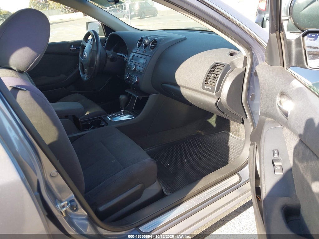 2012 Nissan Altima 2.5 S photo 5