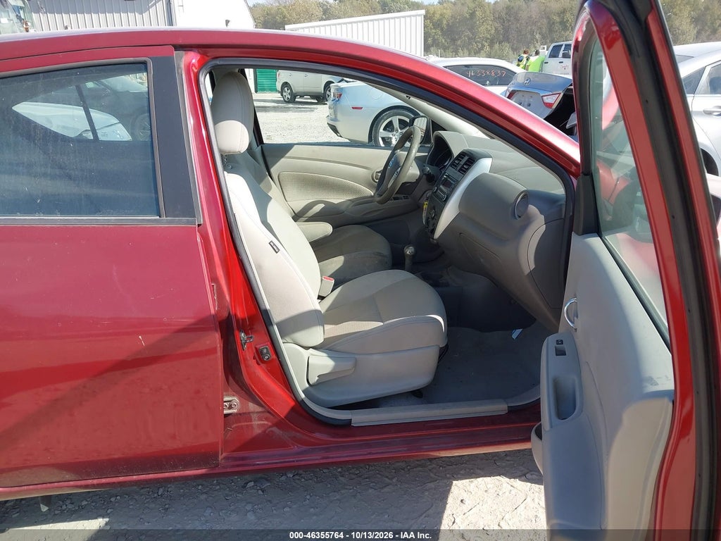 2016 Nissan Versa 1.6 S/1.6 S+/1.6 SL/1.6 SV photo 5