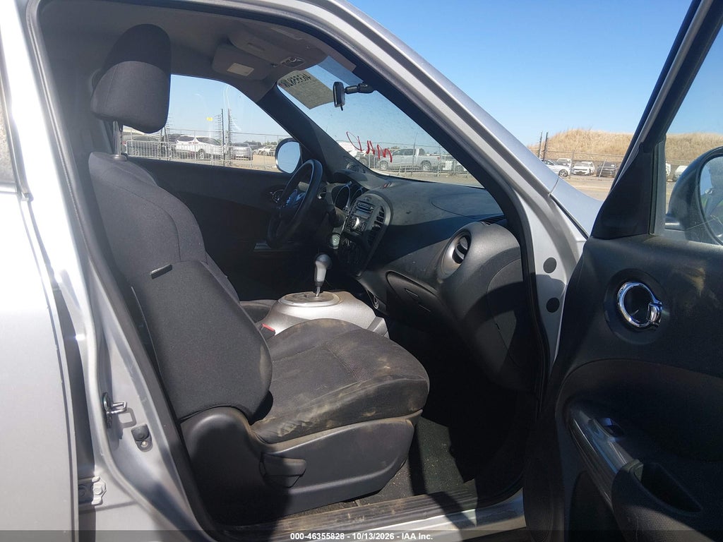 2013 Nissan Juke S photo 5
