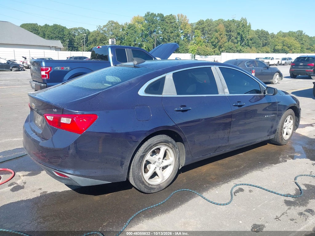 2016 Chevrolet Malibu LS photo 4