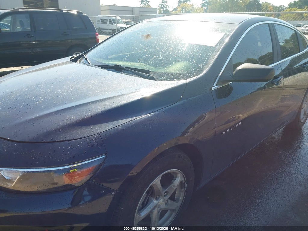 2016 Chevrolet Malibu LS photo 6