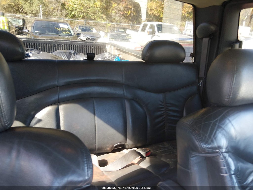 2002 GMC Sierra 2500HD SLE photo 8