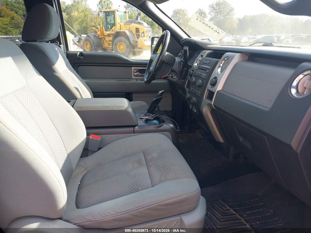 2011 Ford F-150 XLT photo 5