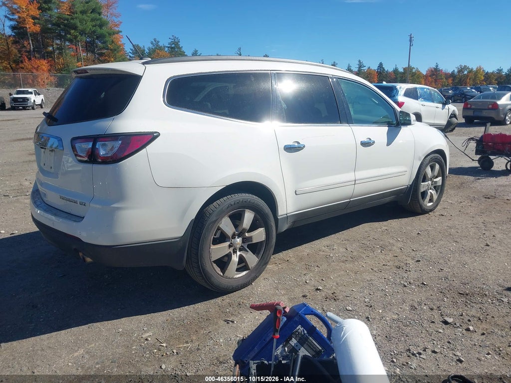 2015 Chevrolet Traverse LTZ photo 4