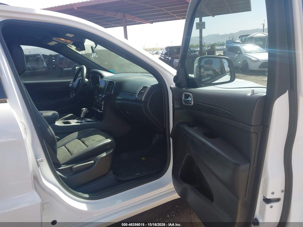 2021 Jeep Grand Cherokee Laredo X 4X4 photo 5