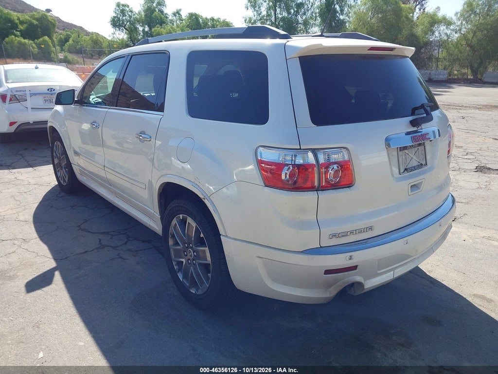 2012 GMC Acadia Denali photo 3