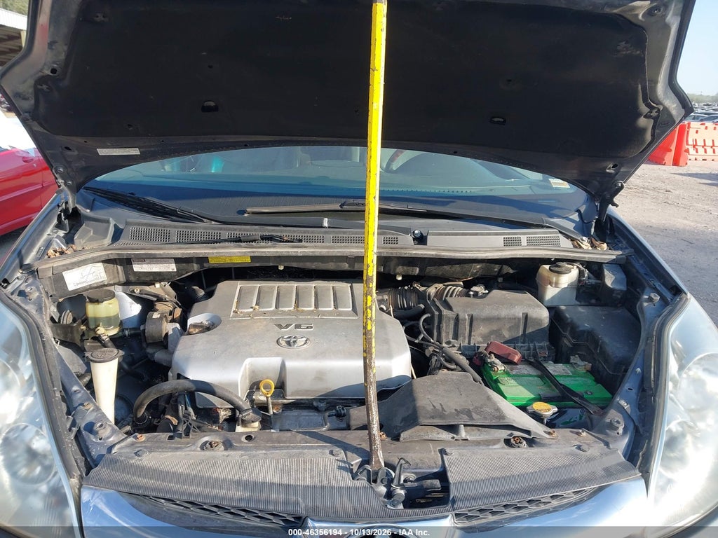2009 Toyota Sienna Limited photo 10