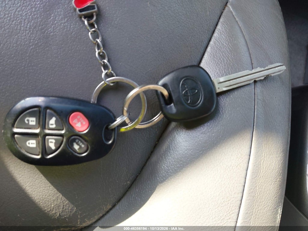2009 Toyota Sienna Limited photo 11