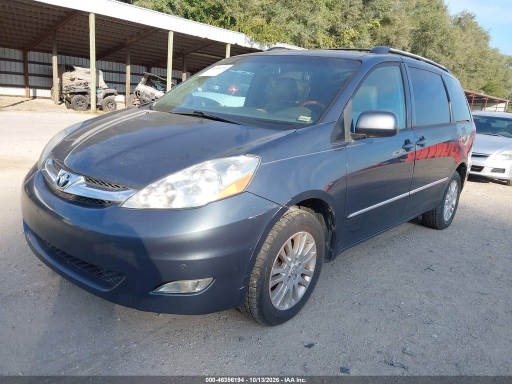 2009 Toyota Sienna Limited photo 2