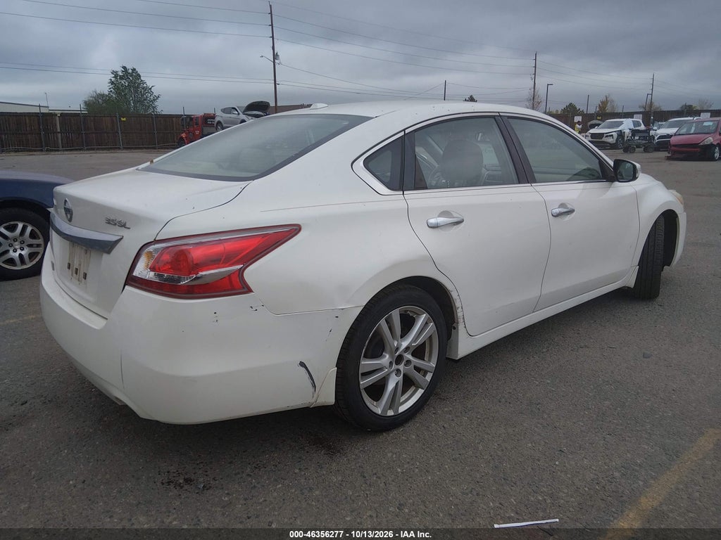 2013 Nissan Altima 3.5 SL photo 4