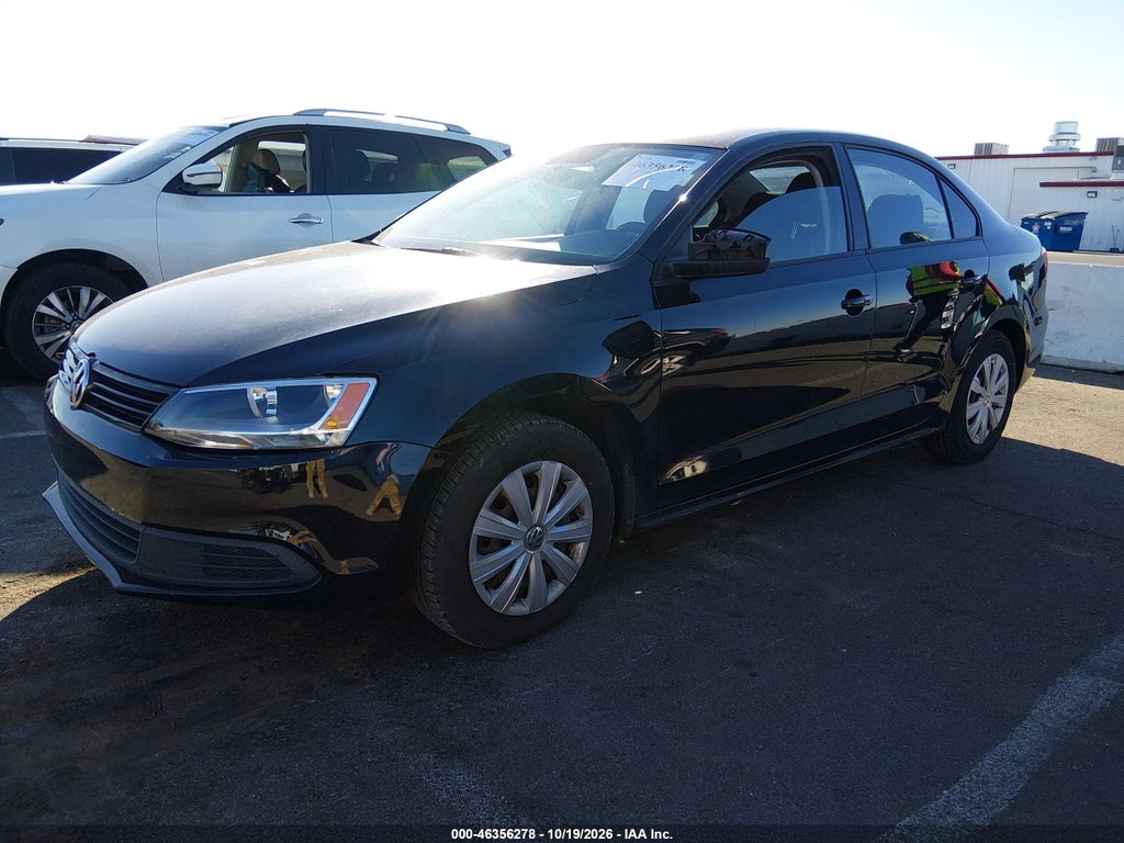 2011 Volkswagen Jetta 2.0L S photo 2