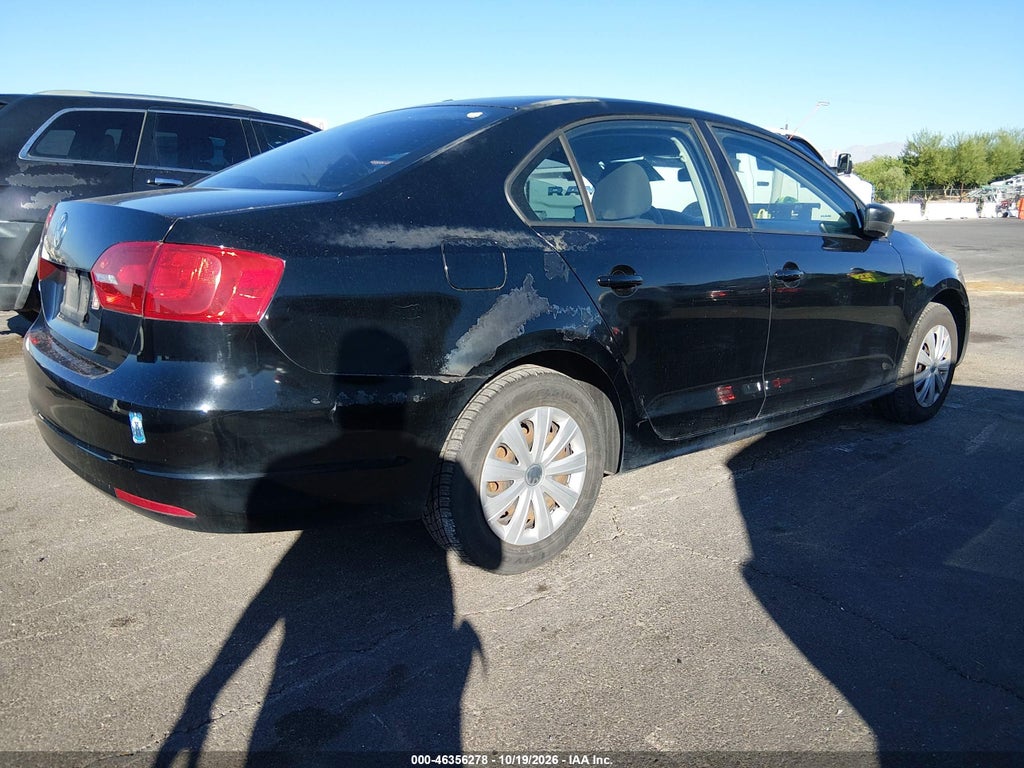 2011 Volkswagen Jetta 2.0L S photo 4