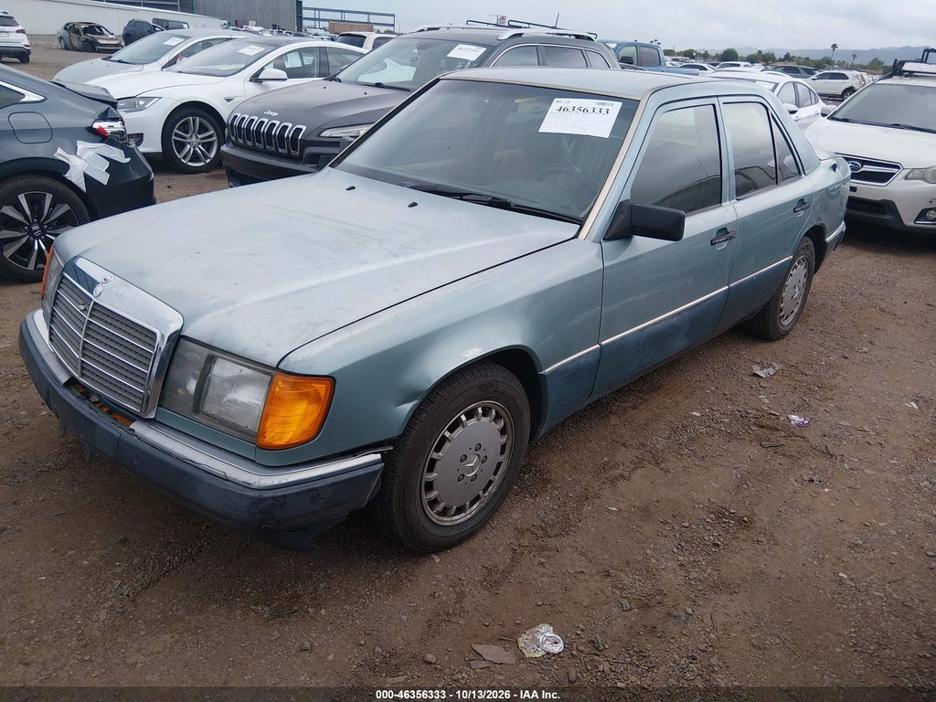 1992 Mercedes-Benz 300 D photo 2