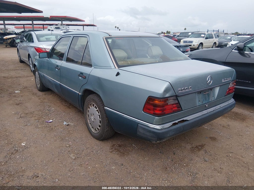 1992 Mercedes-Benz 300 D photo 3