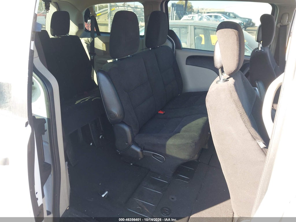 2014 Dodge Grand Caravan American Value PKG photo 8