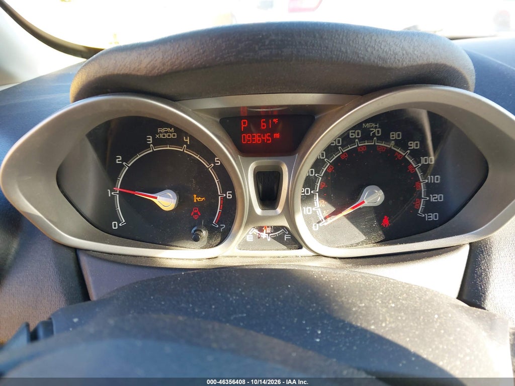 2011 Ford Fiesta SES photo 7
