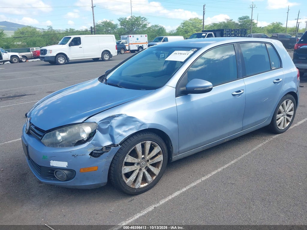 2012 Volkswagen Golf TDI 4-Door photo 2
