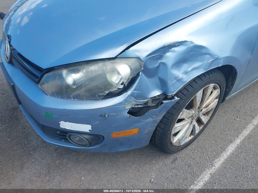 2012 Volkswagen Golf TDI 4-Door photo 6
