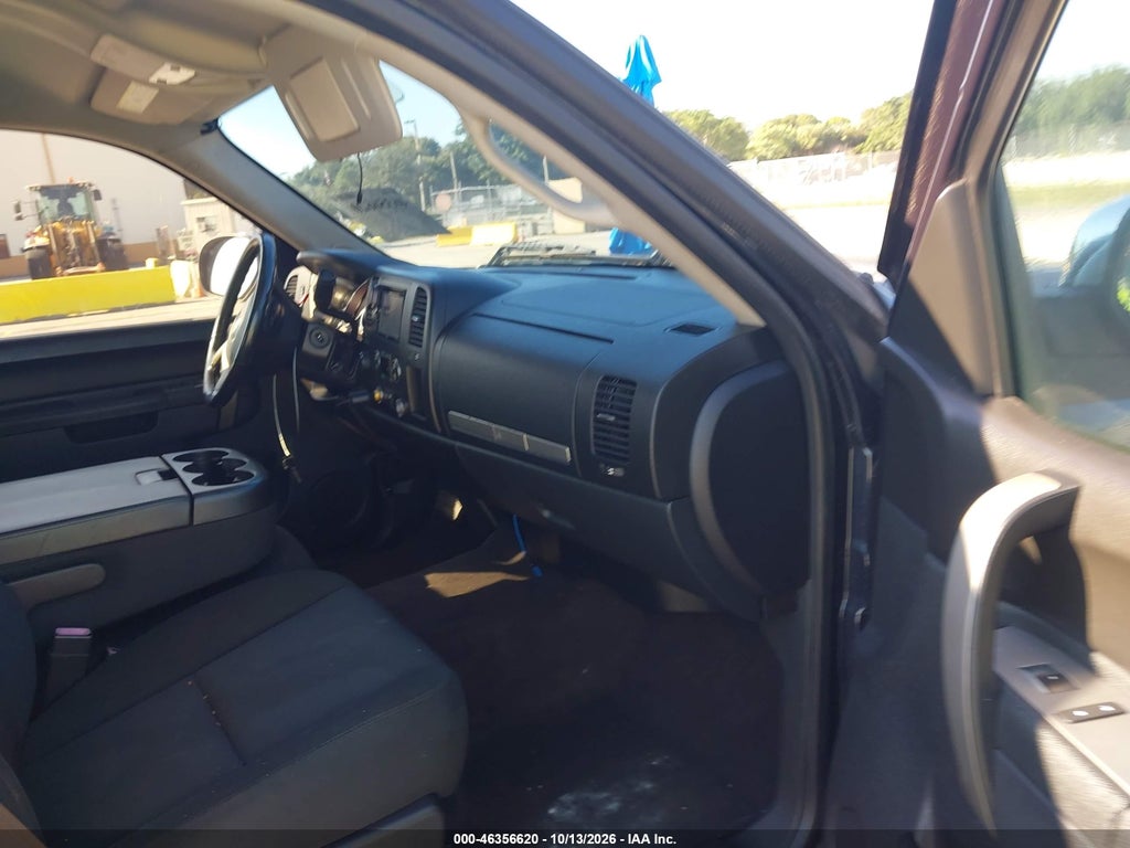 2013 Chevrolet Silverado 1500 LT photo 5
