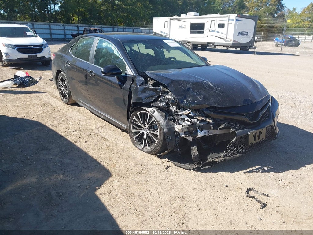 TOYOTA CAMRY 2020