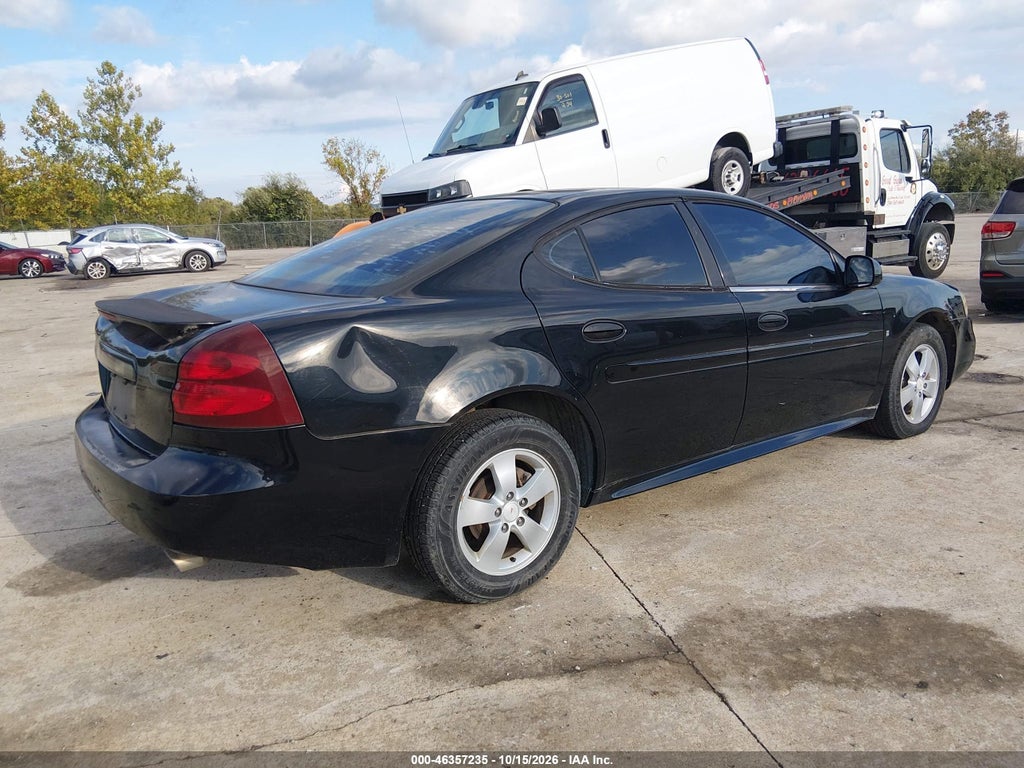2007 Pontiac Grand Prix photo 4
