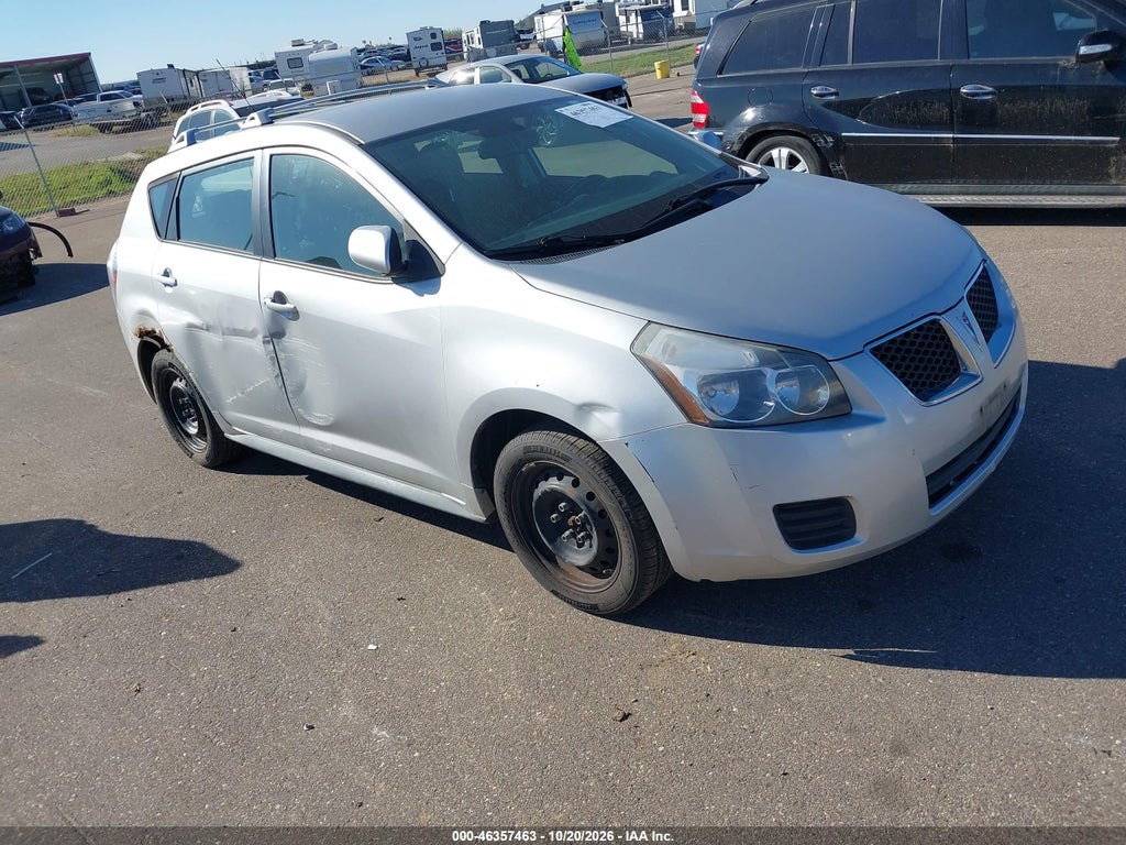 2010 Pontiac Vibe photo 1