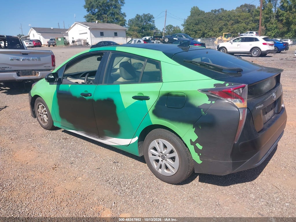 2016 Toyota Prius TWO photo 3