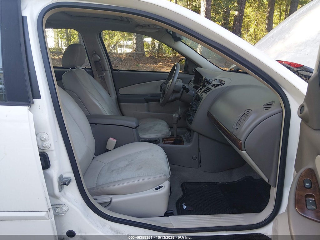 2004 Chevrolet Malibu Maxx LT photo 5