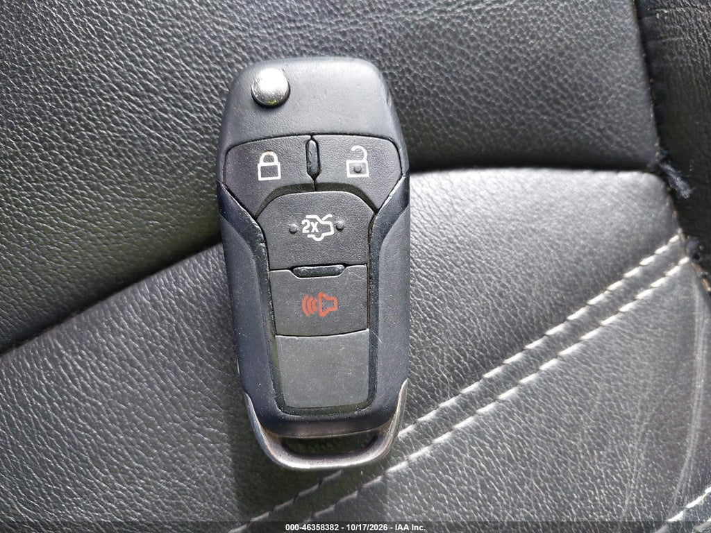 2013 Ford Fusion Hybrid SE photo 11