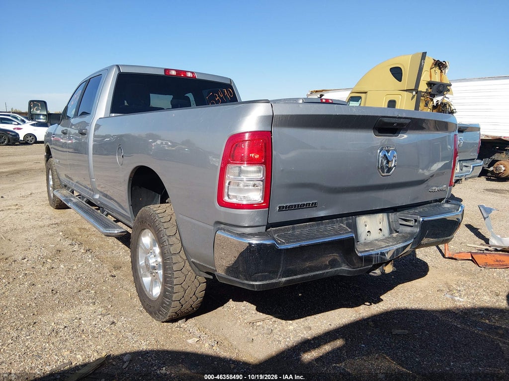 2023 Ram 2500 BIG Horn 4X4 8' Box photo 3