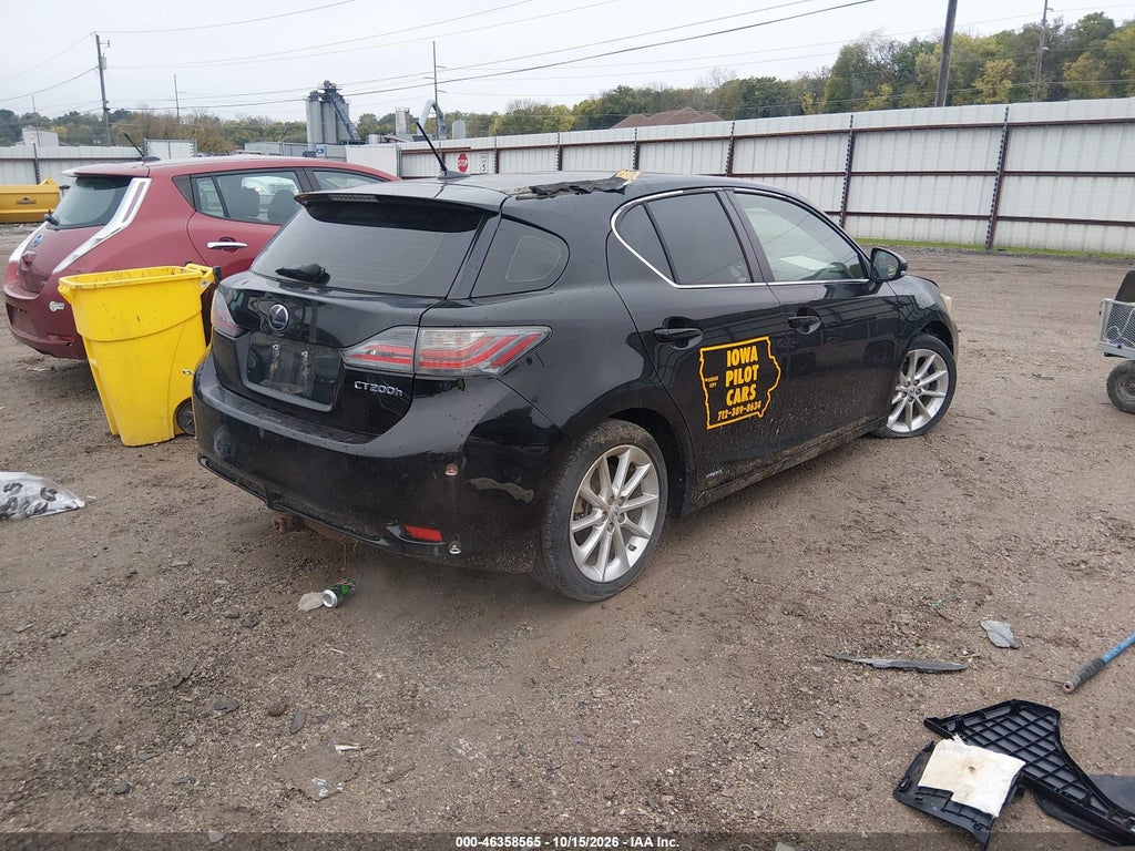 2013 Lexus CT 200H photo 4