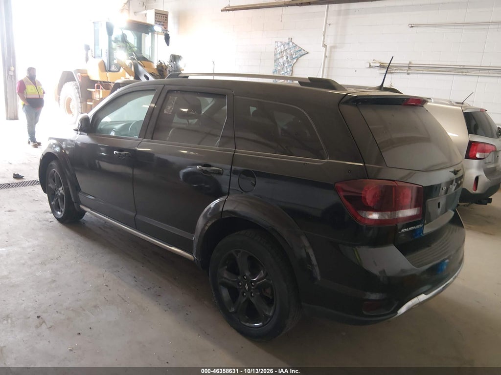 2018 Dodge Journey Crossroad photo 3