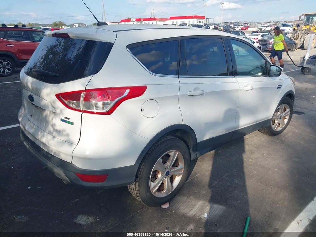 2015 Ford Escape SE photo 4